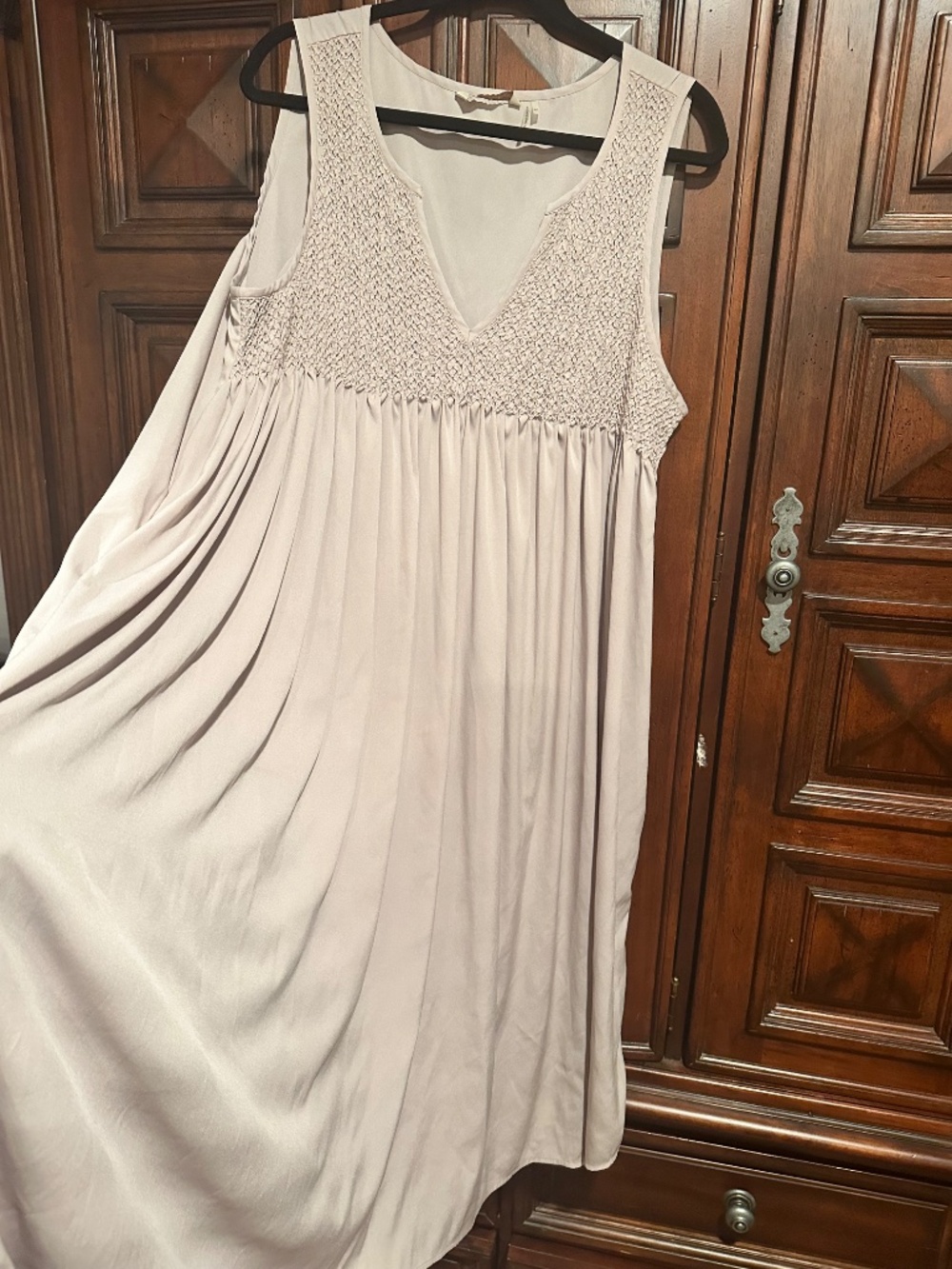 SOFT SURROUNDINGS FLAW 2X light lilac lavender SMOCKED & silky nightgown POCKETS - Picture 8 of 11